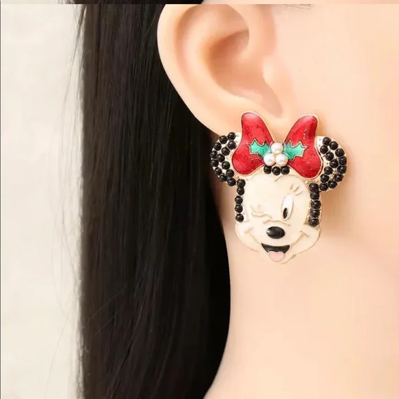 ✨2 for $30✨ Holiday Mickey & Minnie Mouse Earrings - Picture 5 of 5